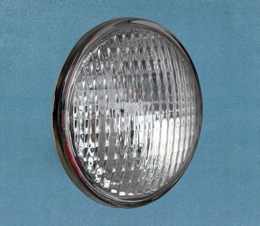 Barnegat Light Marine Products - Replacement Bulb – 60° Hull Light – 24V Flood